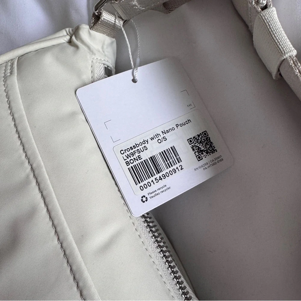 🆕✨ Lululemon Crossbody Bag with Nano Pouch - Bone